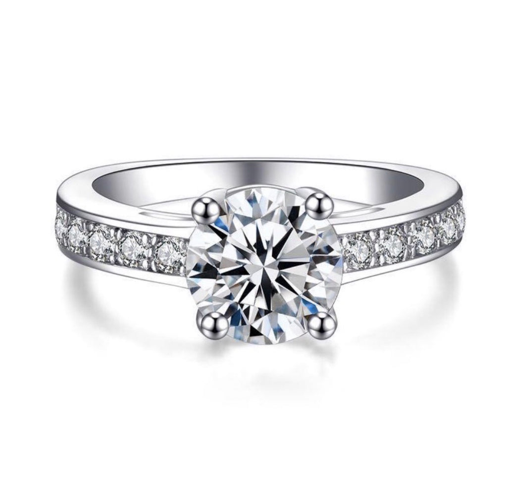 Anello con diamante