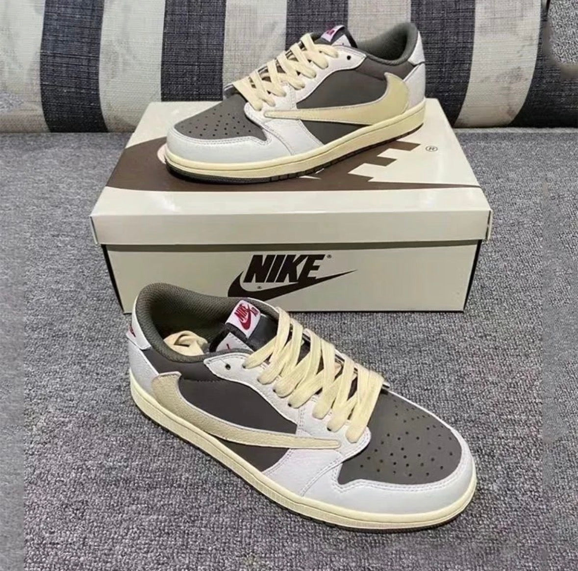 Nike Air Jordan 1 low Travis Scott
