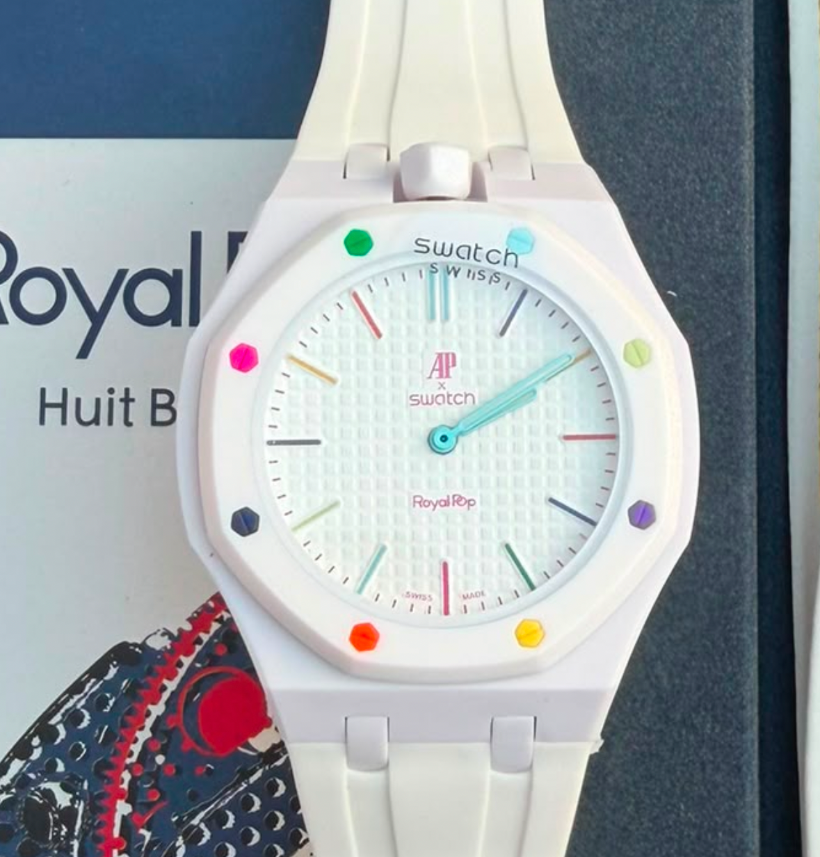 Audemars Piguet x Swatch Royal
Pop Huit Blanc