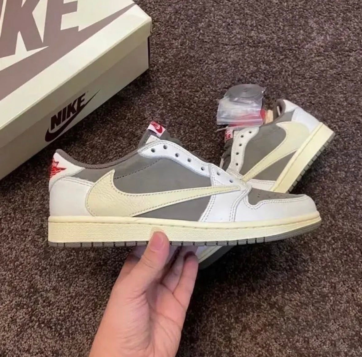 Nike Air Jordan 1 low Travis Scott