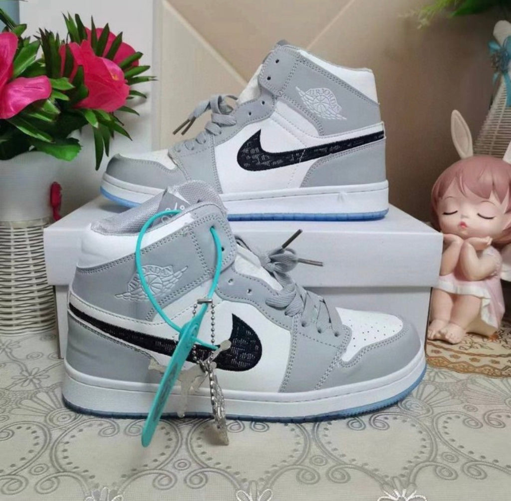 Jordan 1 x Dior High
