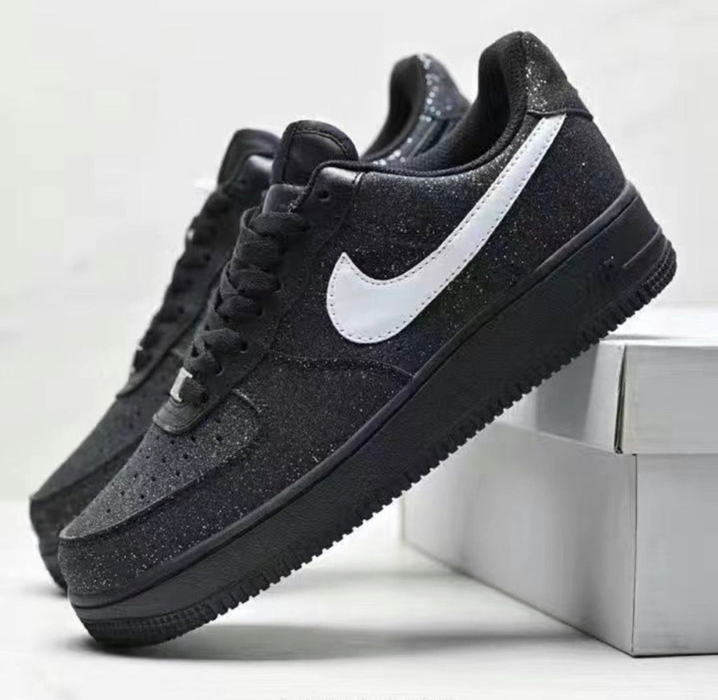 Scarpe Nike Air Force 1 brillantinate (unisex)