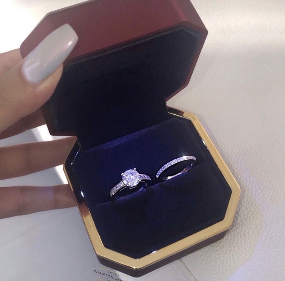 Anello con diamante
