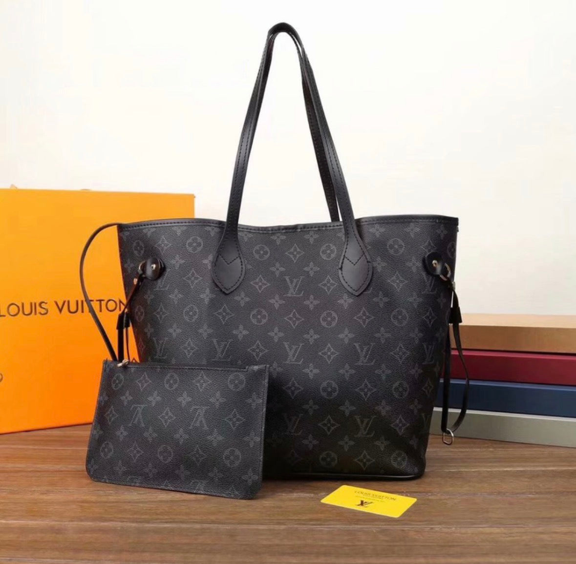 Borsa Louis Vuitton (2 colori)